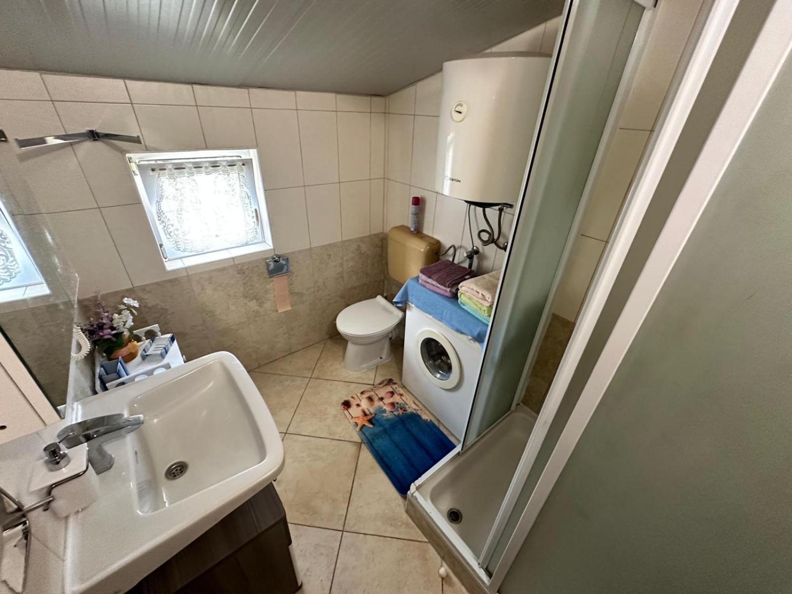 Mazi Apartment