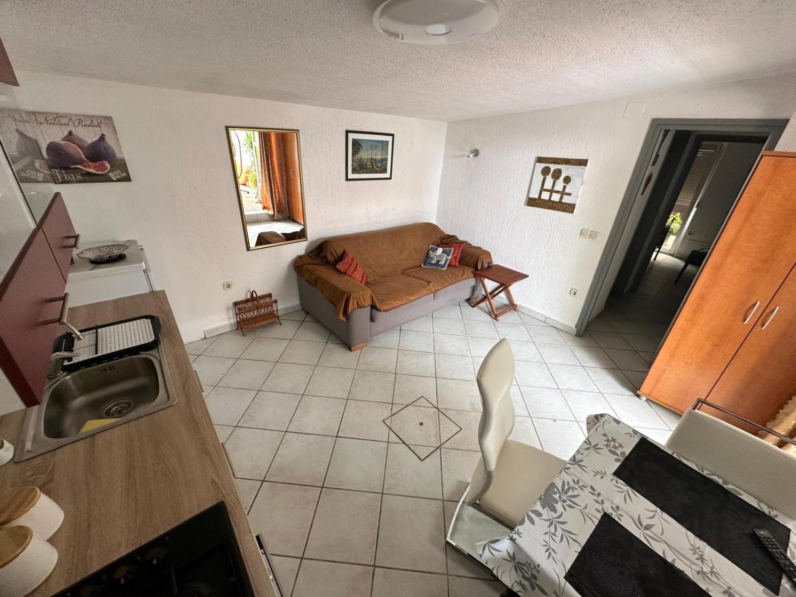 Apartment Mazi
