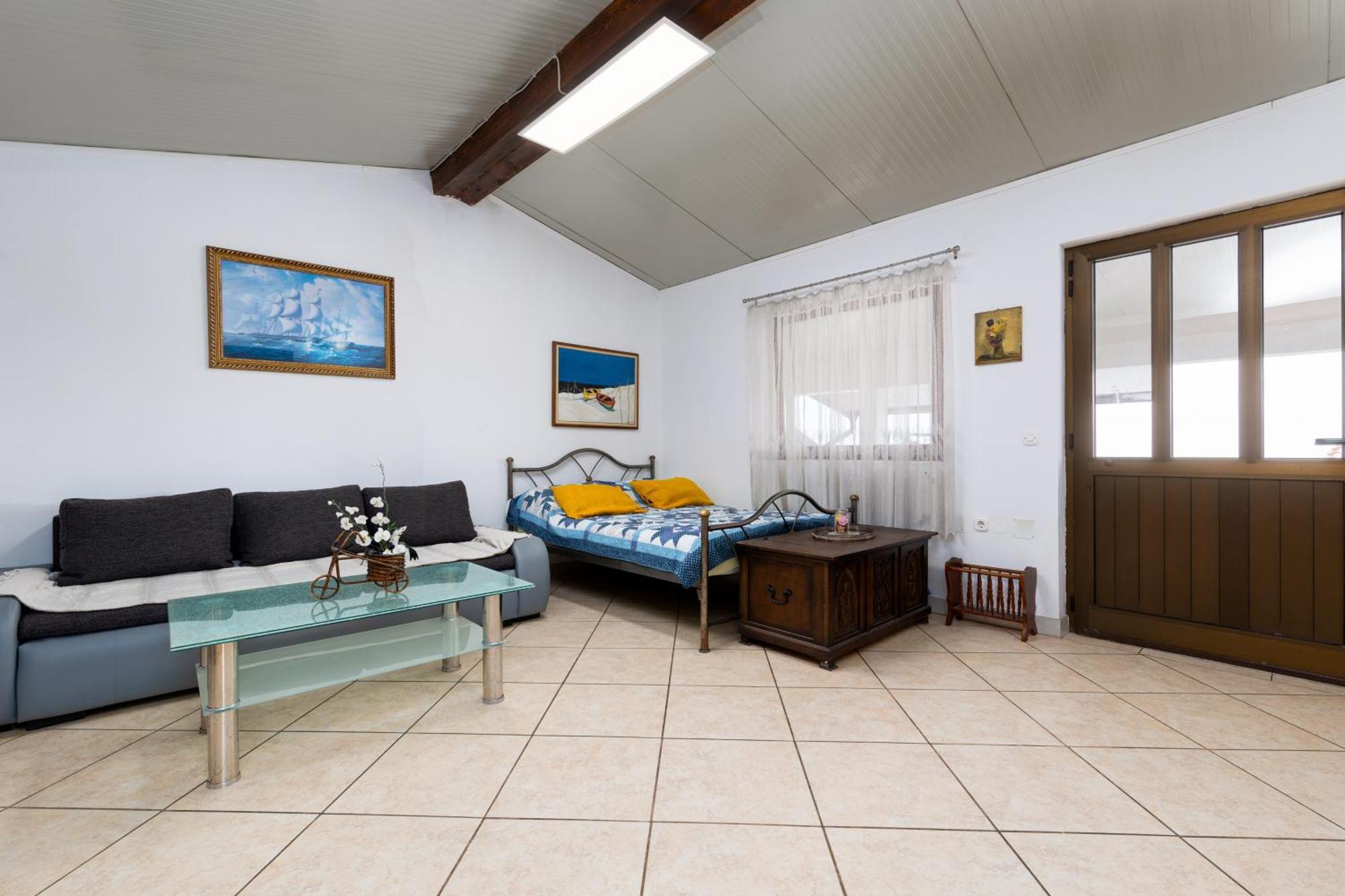 Mazi Apartmán